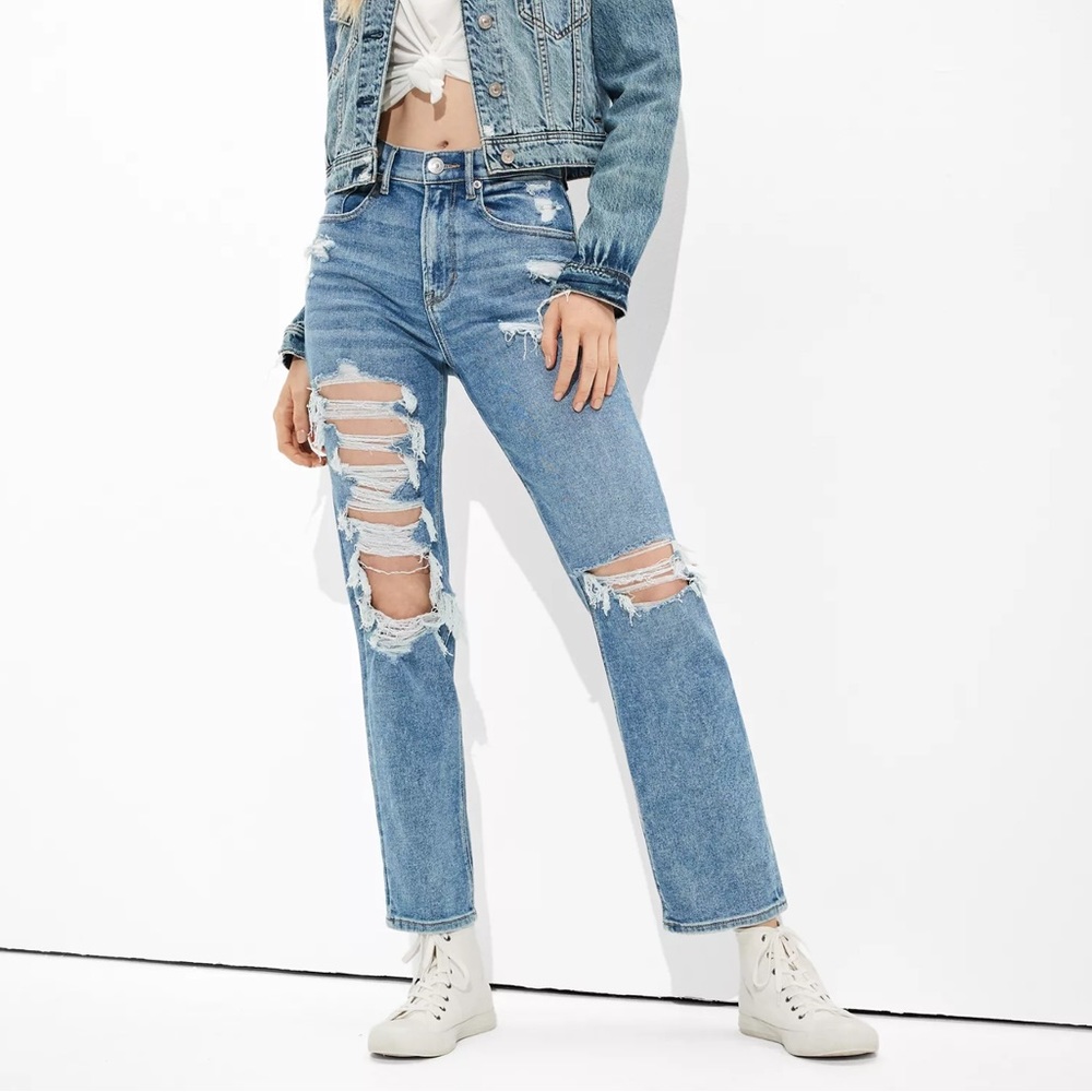 American Eagle 90’s Boyfriend Jeans